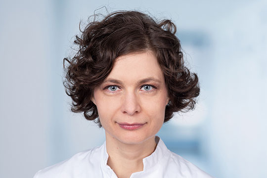 Elisa Scharnboeck Elisa Scharnboeck