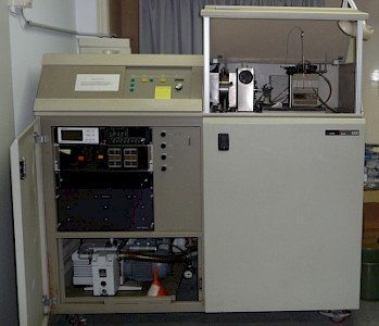 Massenspektrometer