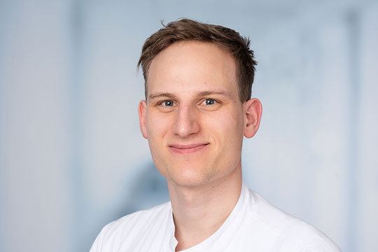 Dr. med. Tim Koppen Dr. med. Tim Koppen