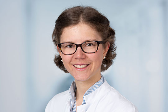 Dr. Katerina Deike-Hofmann