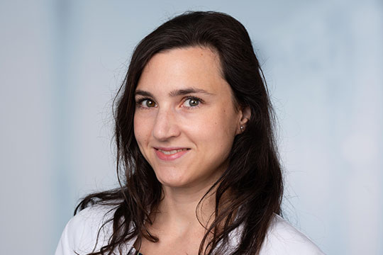 Dr. Katharina Laumen Dr. Katharina Laumen