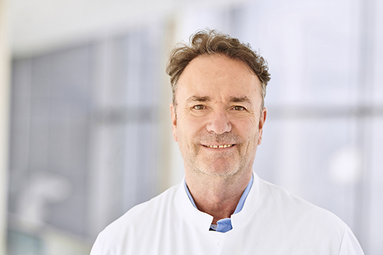 Prof. Dr. phil. Christoph Helmstaedter Prof. Dr. phil. Christoph Helmstaedter
