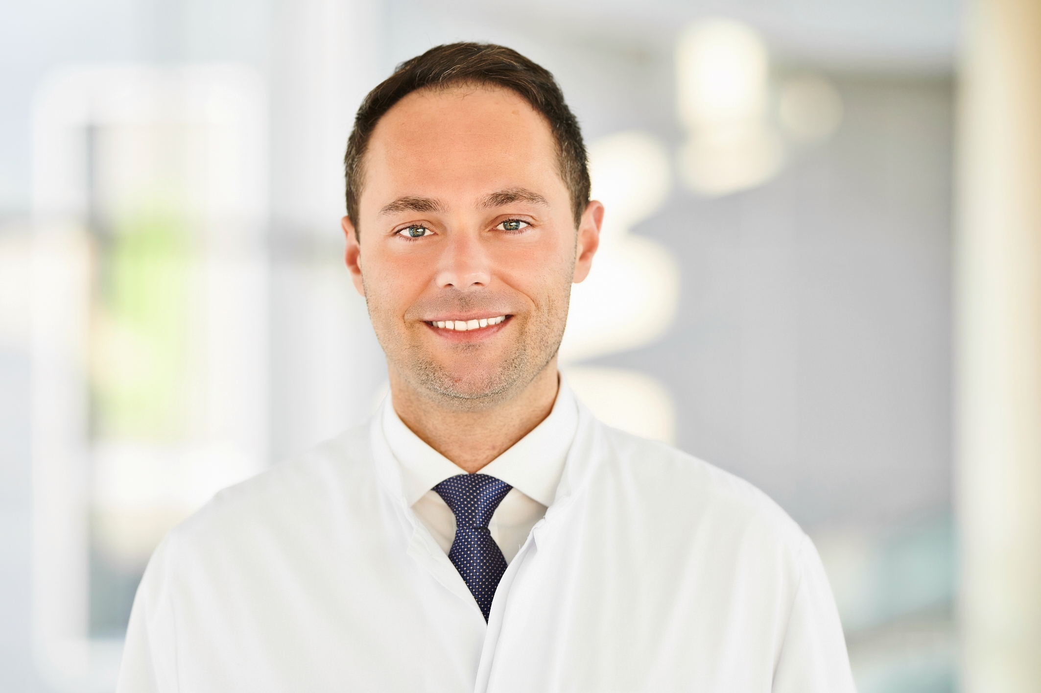 Herr Dr. Med. Christoph M. Greb UKB | Ärztliches Team