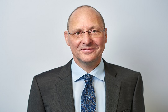 Prof Bernd Poetzsch Poertrait IHT