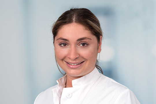Portrait von Frau Bildik Gamze