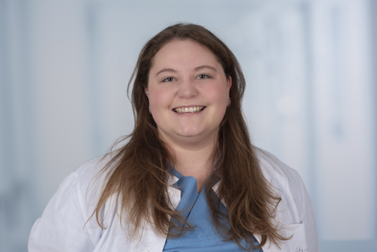 20251111 P Buhner Larissa Rm 0908 Web