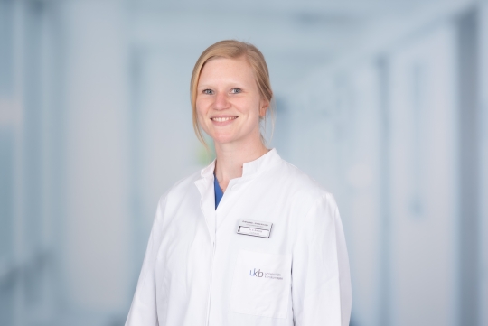 Antfang Dr Carina Web