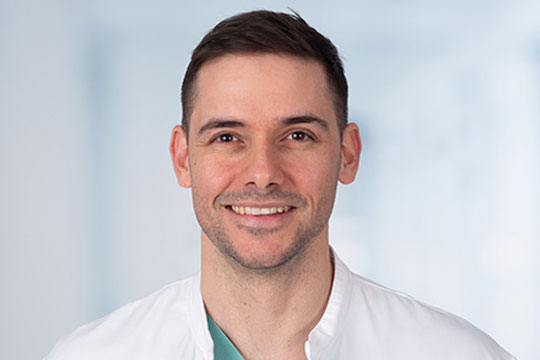 Herr Dr. H. Ehleiter