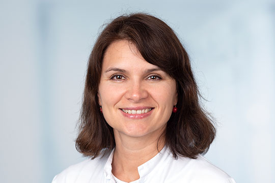 Dr. Mina Lyutenska