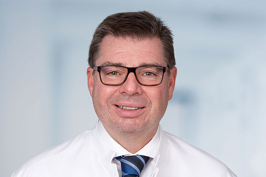 Univ.-Professor Dr. med. Dieter C. Wirtz Univ.-Professor Dr. med. Dieter C. Wirtz